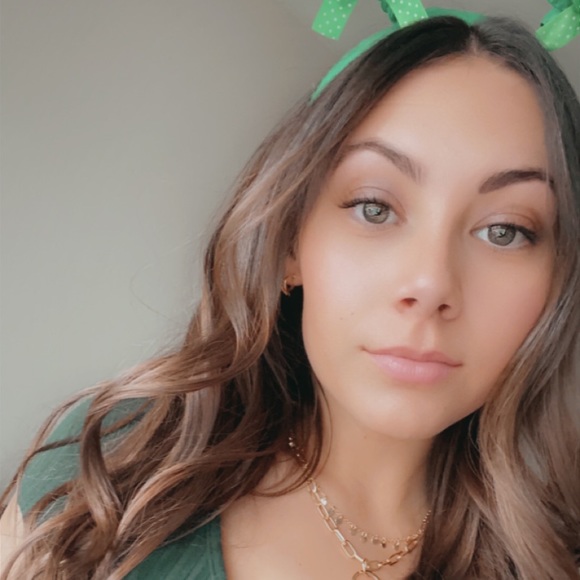 Meet your Posher, Lexi - Picture 1 of 1